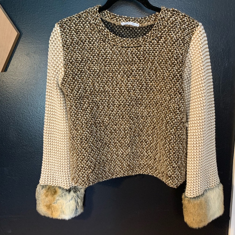 Zara Faux Fur Cuff Sweater, Small